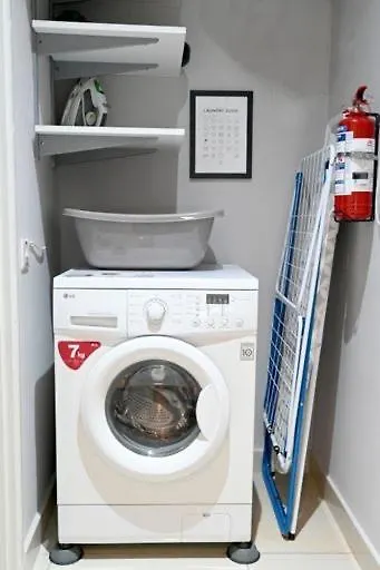 Stay At Lara 1Br Apt, 10 Mins Walk To Sliema Ferries Gzira Apartment