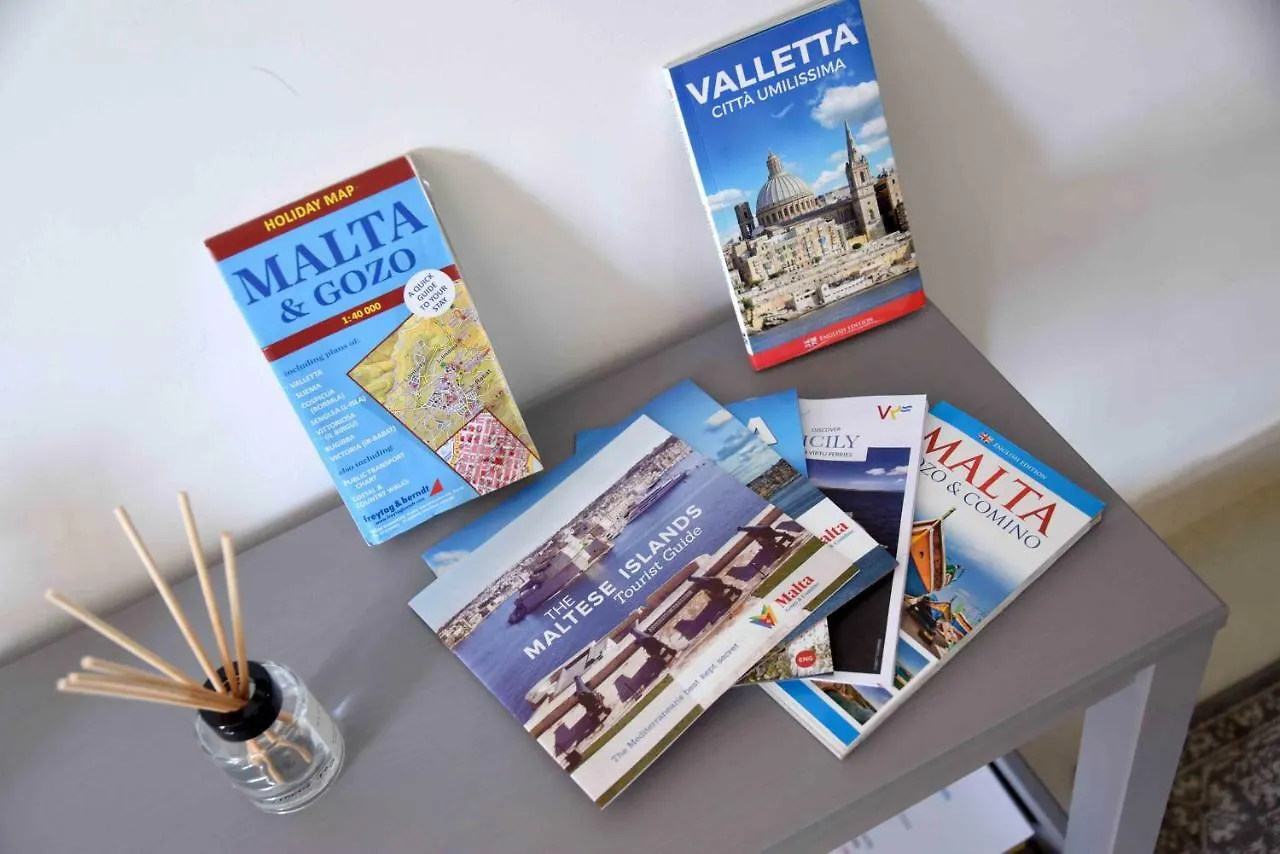 Stay At Lara 1Br Apt, 10 Mins Walk To Sliema Ferries Gżira Apartman