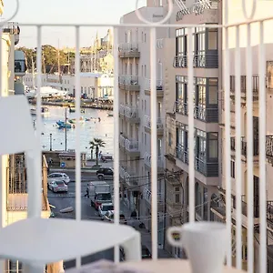 Vendégház Island, Gżira